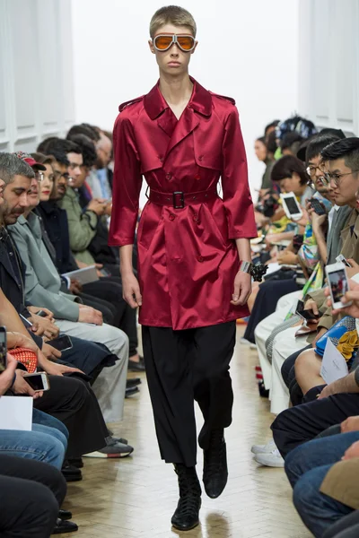 Look 1
